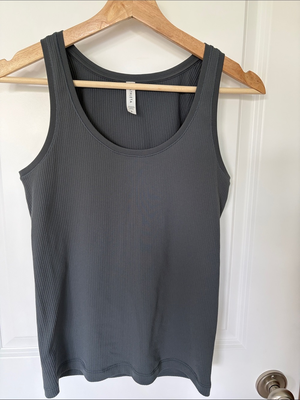 Athleta Renew Scoop neck tank - S
